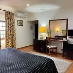 Rural A Coutada - Peniche Otel 3*