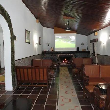 Отель Rural A Coutada - Peniche Атогиа-да-Балейя